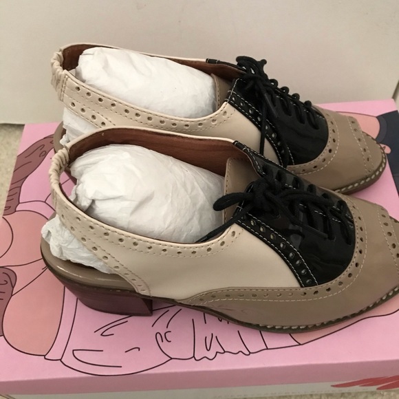 HP ✨ Jeffrey Campbell Black and Nude Berni II Pump - Picture 3 of 8